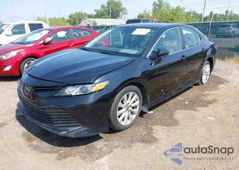 2019 Toyota Camry Le from USA, damaged, VIN 4T1B11HK2KU760844